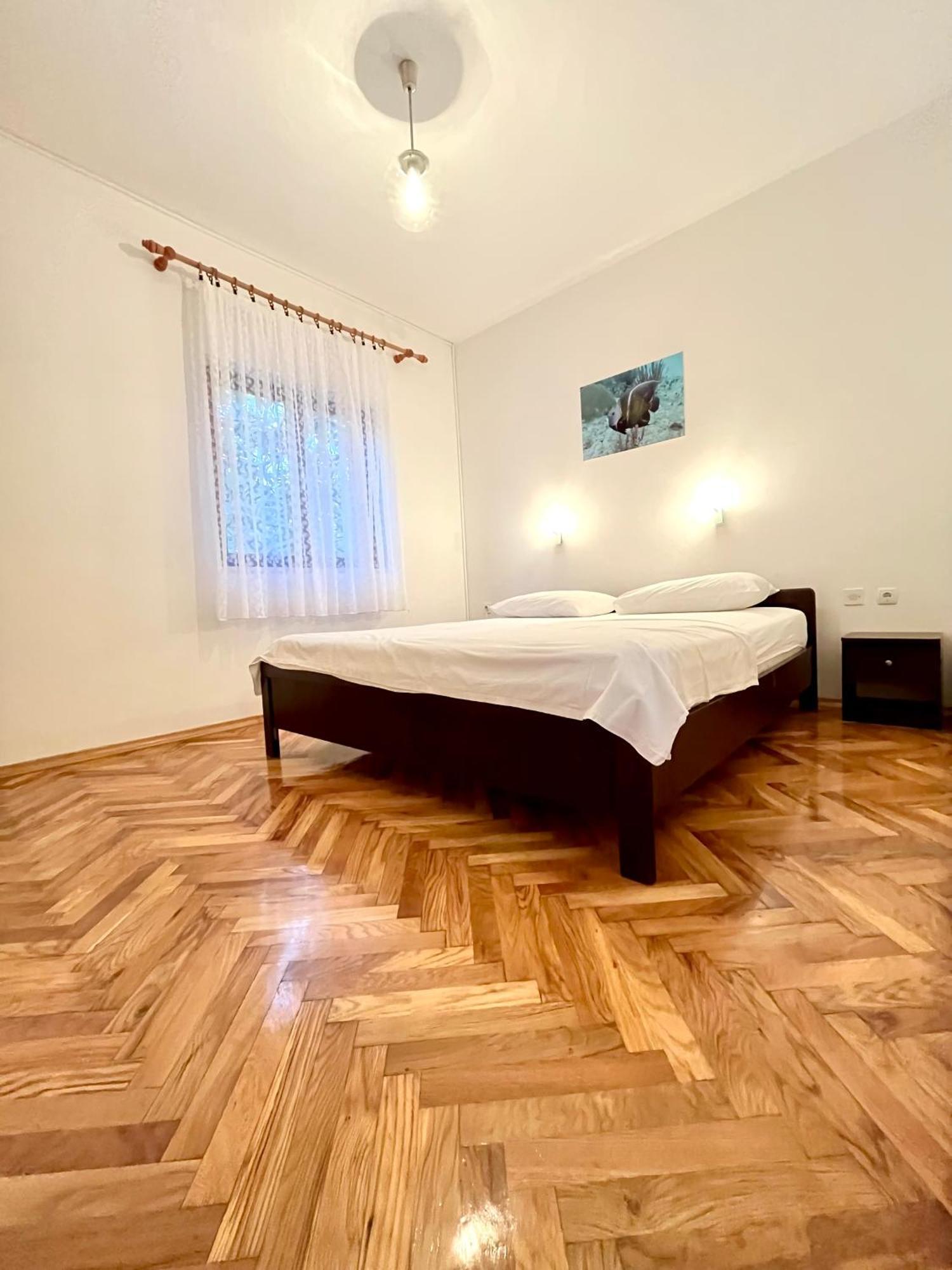 Apartments Martina Primosten Bagian luar foto