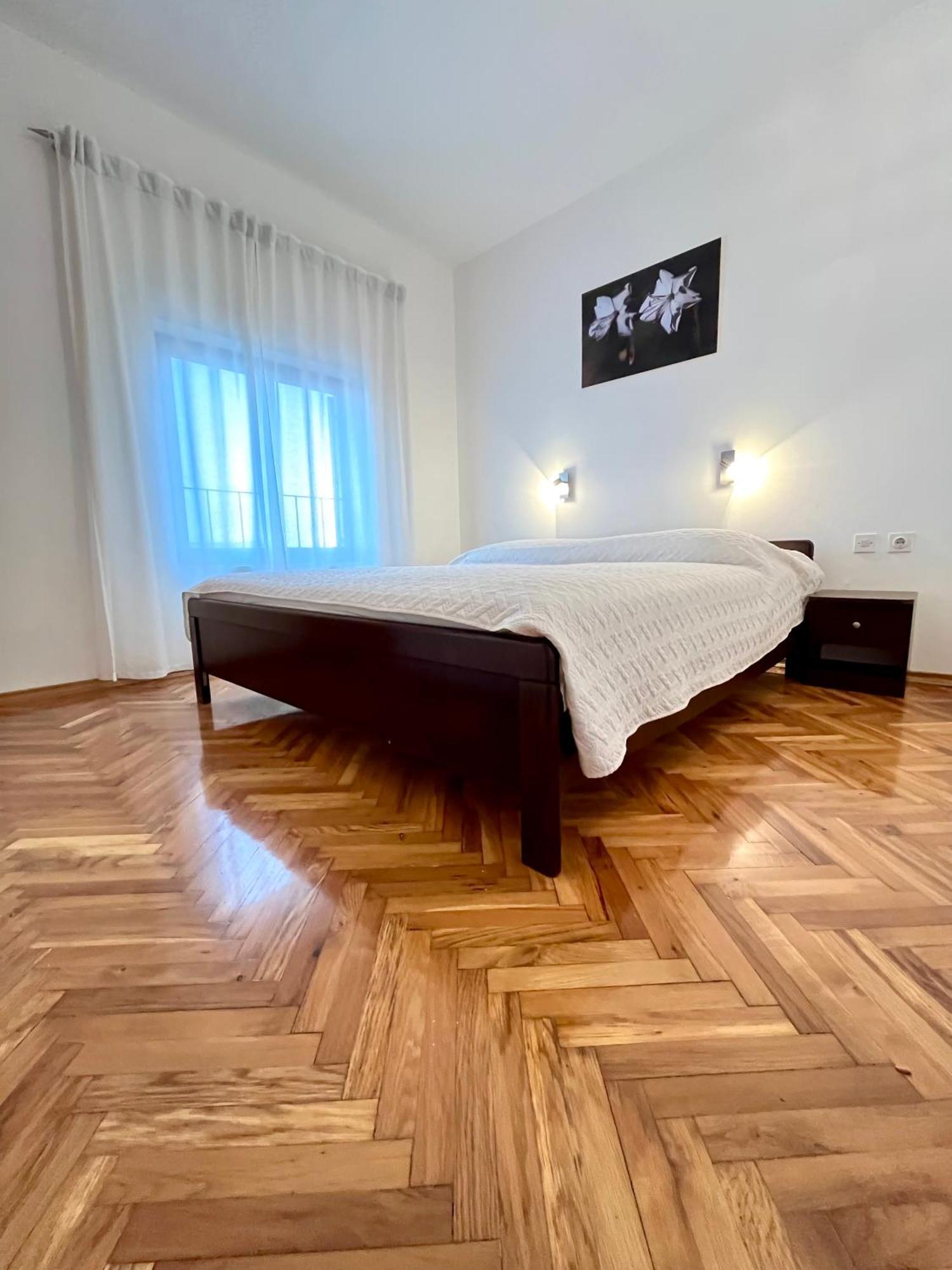 Apartments Martina Primosten Bagian luar foto