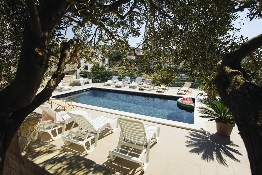 Apartments Martina Primosten Bagian luar foto